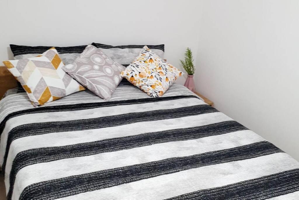 2+1 Apartm With Garden + Balcony , At Ladies Beach Kusadası Exteriör bild